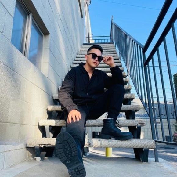 Meet your Posher, Carlos - Picture 1 of 1